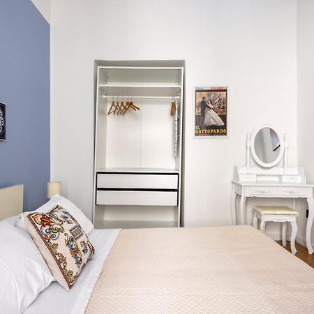 Agata E Rosalia 2 Bedroom Flat At The Quattro Canti ปาแลร์โม ภายนอก รูปภาพ