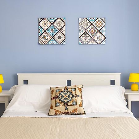 Agata E Rosalia 2 Bedroom Flat At The Quattro Canti ปาแลร์โม ภายนอก รูปภาพ