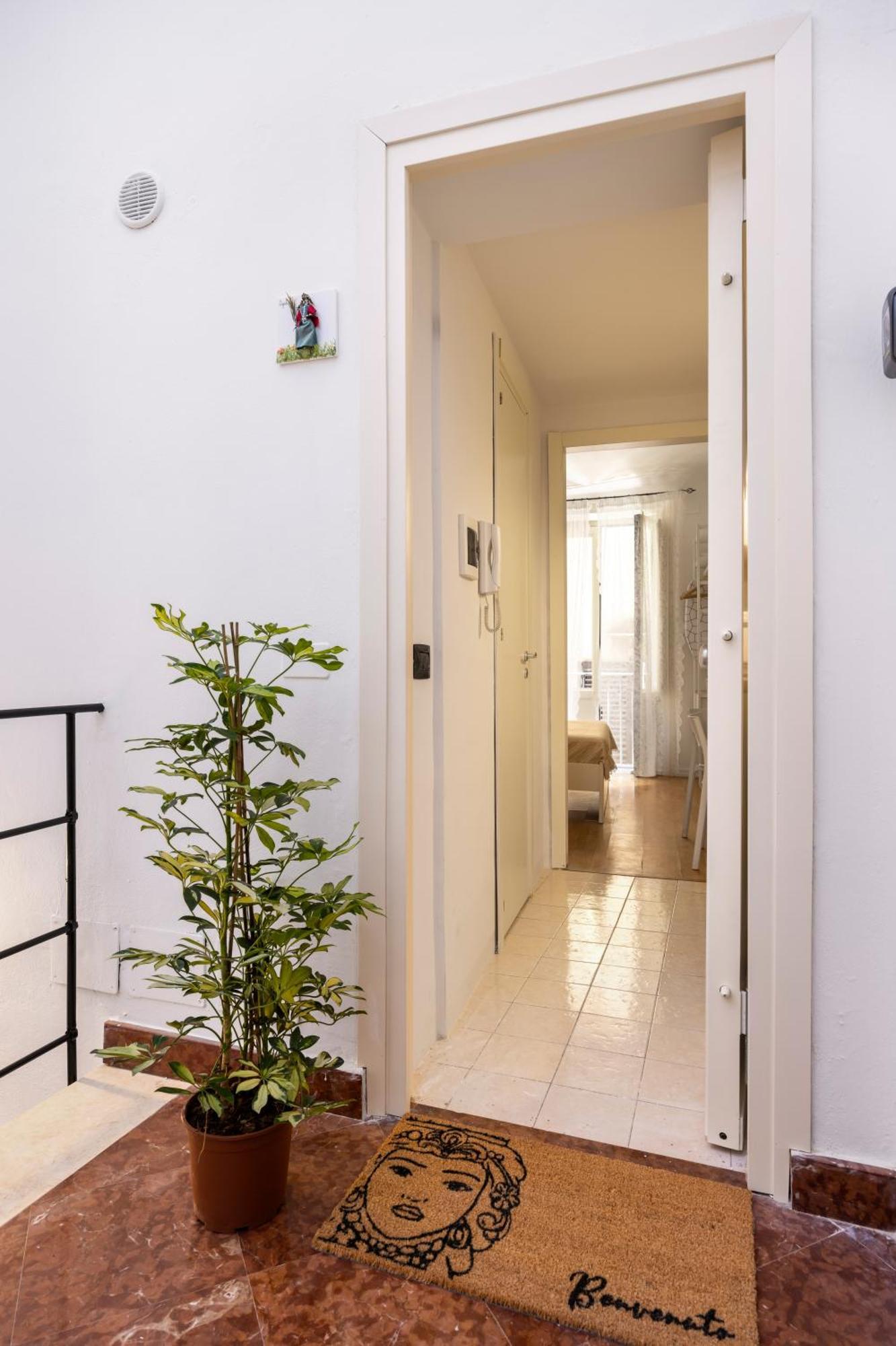 Agata E Rosalia 2 Bedroom Flat At The Quattro Canti ปาแลร์โม ภายนอก รูปภาพ