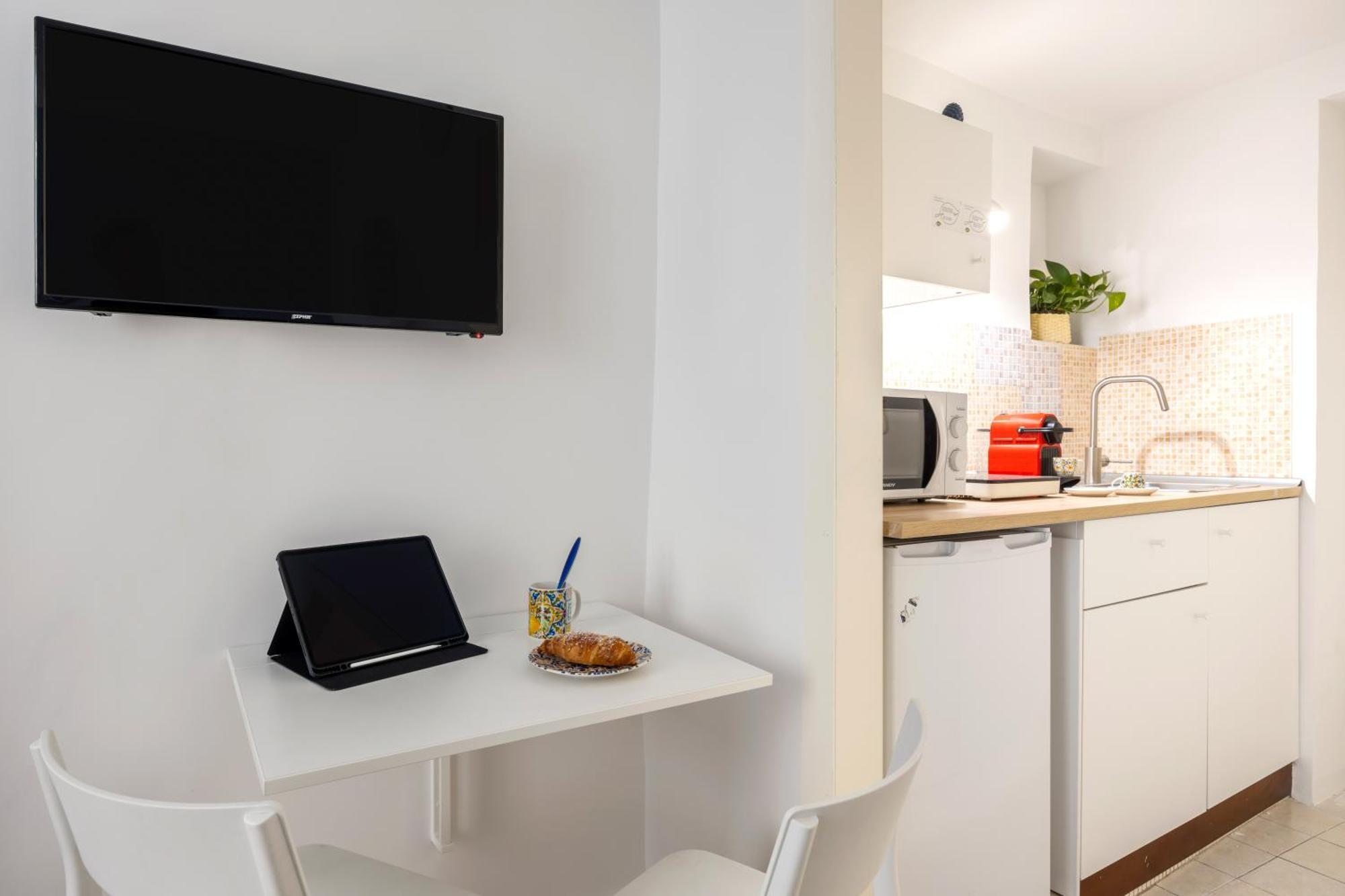 Agata E Rosalia 2 Bedroom Flat At The Quattro Canti ปาแลร์โม ภายนอก รูปภาพ